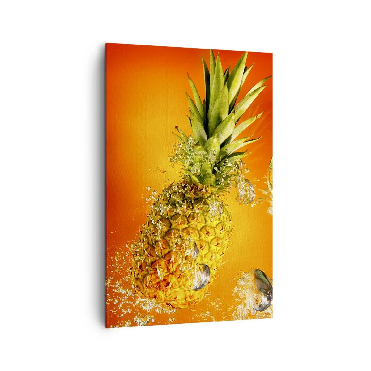 Impression sur toile - Image sur toile - Un ananas immergé dans l'eau sur un fond dégradé orange. - 80x120cm - Fraîcheur juteuse tropicale - Décoration murale moderne pour le salon et la chambre ARTTOR