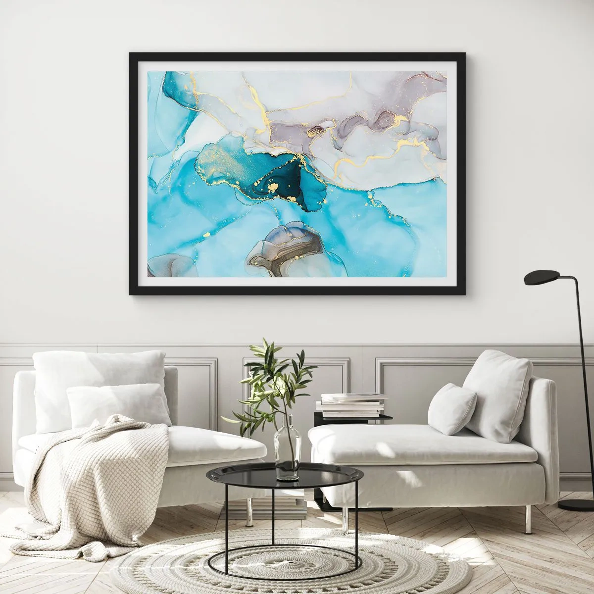 Affiche dans un cadre noir - Poster - Abstraction dans les tons de bleu et d'or avec des lignes subtiles - 70x50cm - Etude de la rencontre gris et turquoise - Décoration murale moderne pour le salon et la chambre ARTTOR