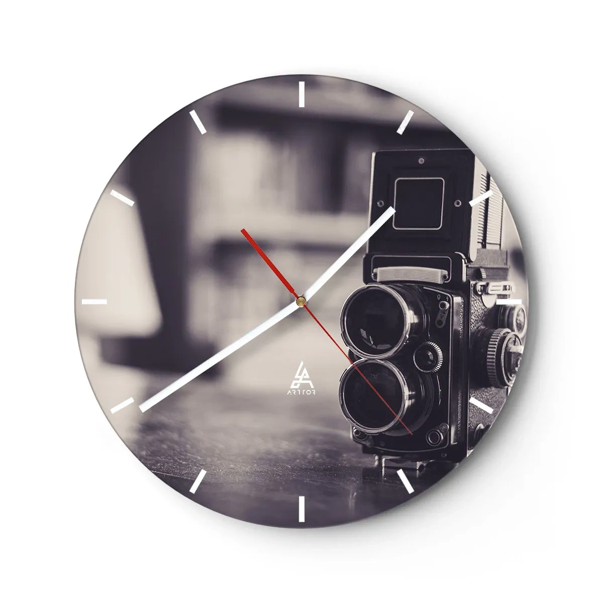 Horloge murale - Pendule murale - Vieil appareil photo sur une table en sépia - 30x30cm - La magie de la photographie ancienne - Décoration murale moderne pour le salon, la cuisine et la chambre ARTTOR