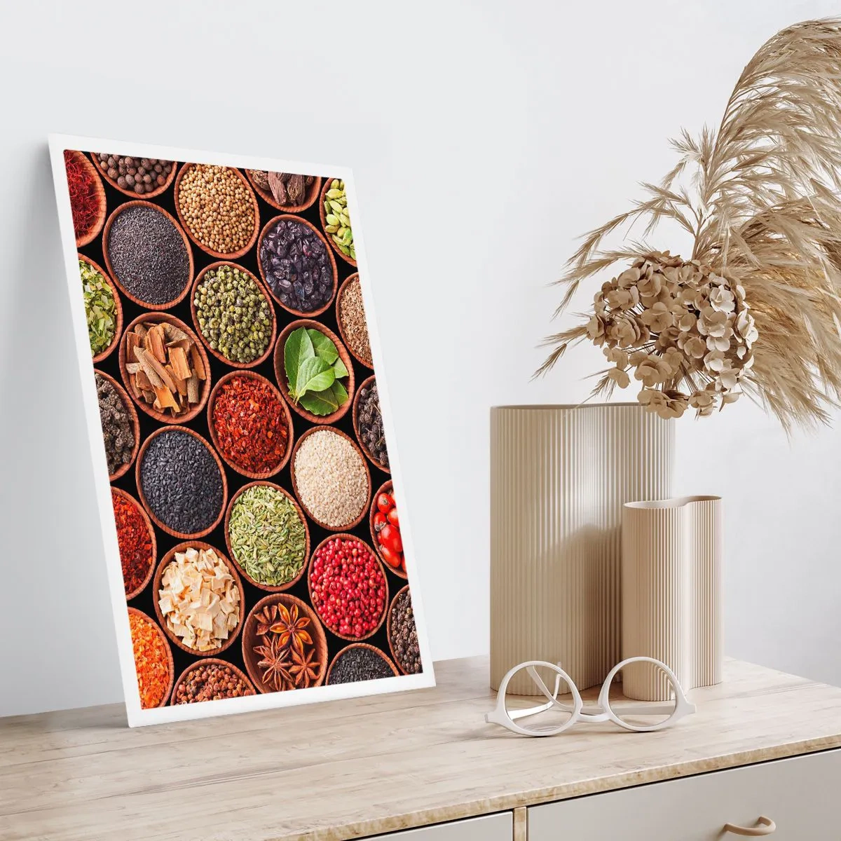 Affiche - Poster - Épices colorées dans de petits bols en bois - 50x70cm - Toutes les saveurs du monde - Décoration murale moderne pour le salon et la chambre ARTTOR