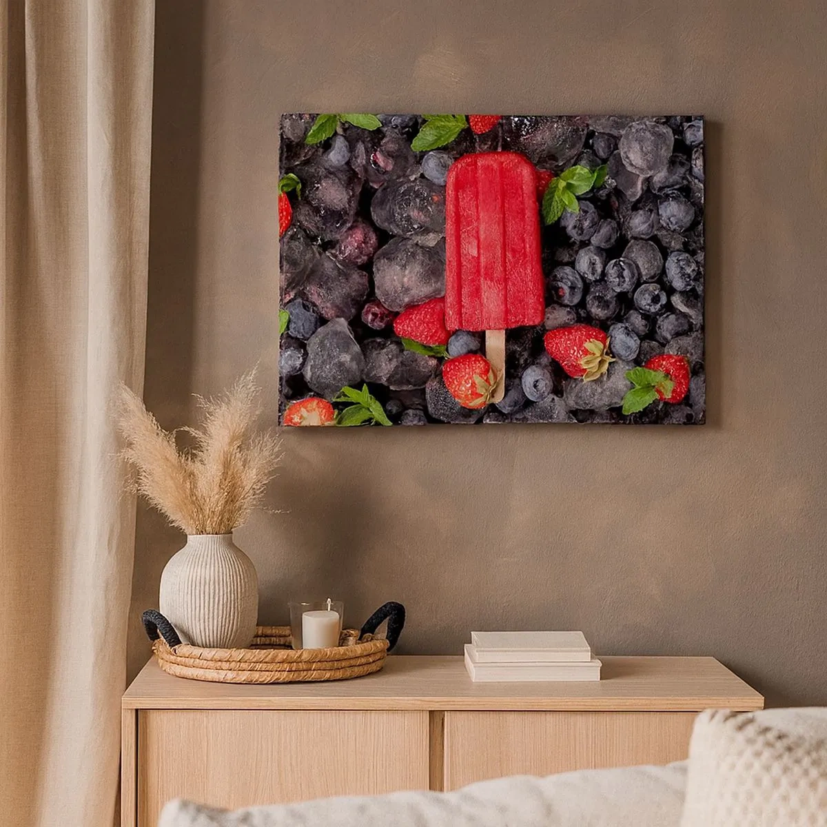 Impression sur toile - Image sur toile - Glace rouge entourée de fruits et de glace - 70x50cm - Le goût d’un été chaud - Décoration murale moderne pour le salon et la chambre ARTTOR