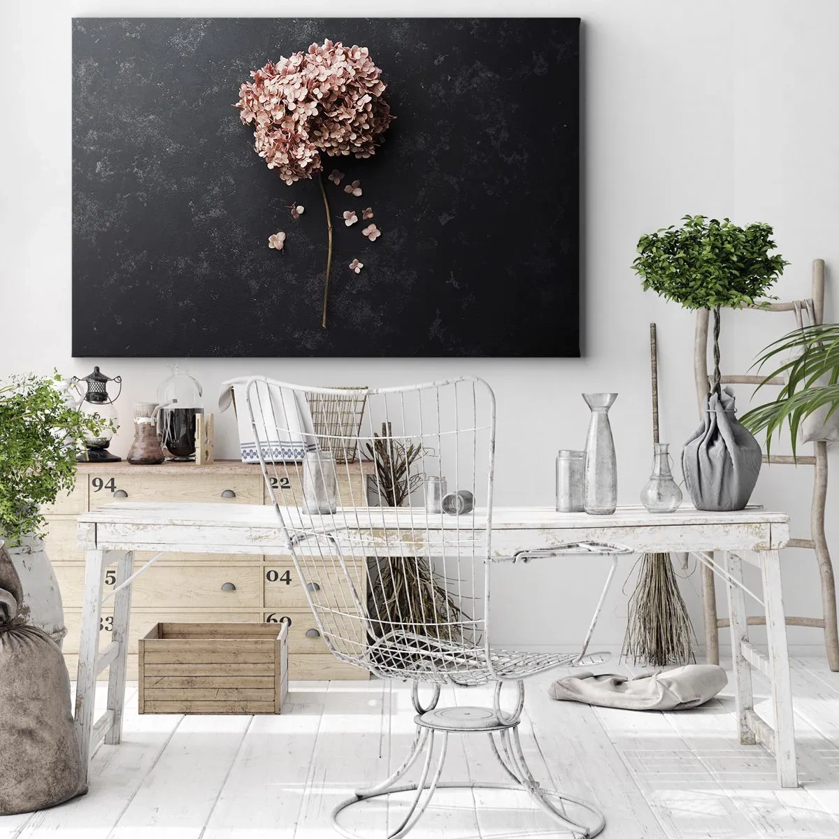 Impression sur toile - Image sur toile - Une délicate fleur d'hortensia sur un fond sombre - 70x50cm - Un signe vraiment romantique - Décoration murale moderne pour le salon et la chambre ARTTOR