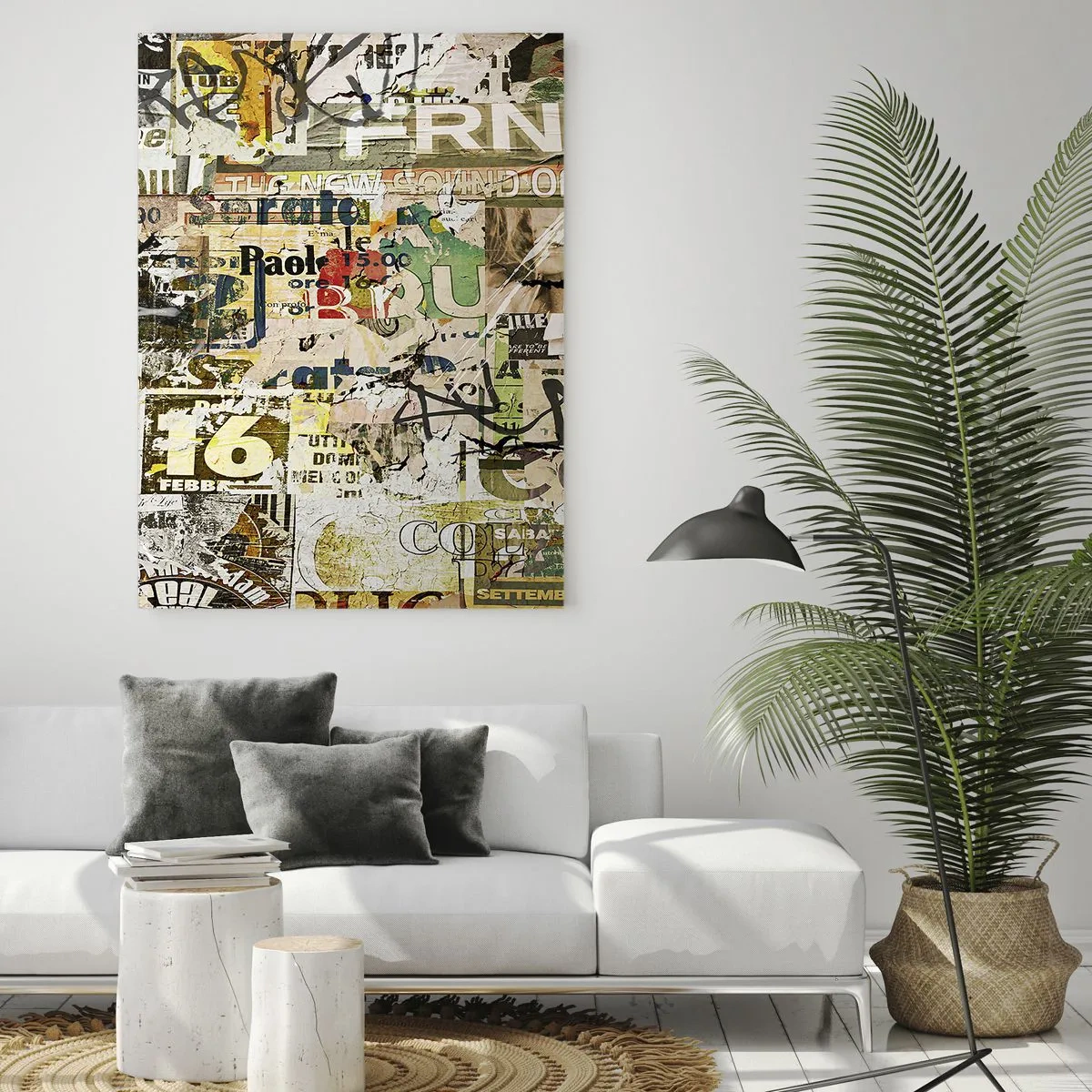Impression sur verre - Image sur verre - Un collage de fragments de journaux et d'affiches dans un style artistique. - 80x120cm - Oh, il se passe quelque chose... - Décoration murale moderne pour le salon et la chambre ARTTOR