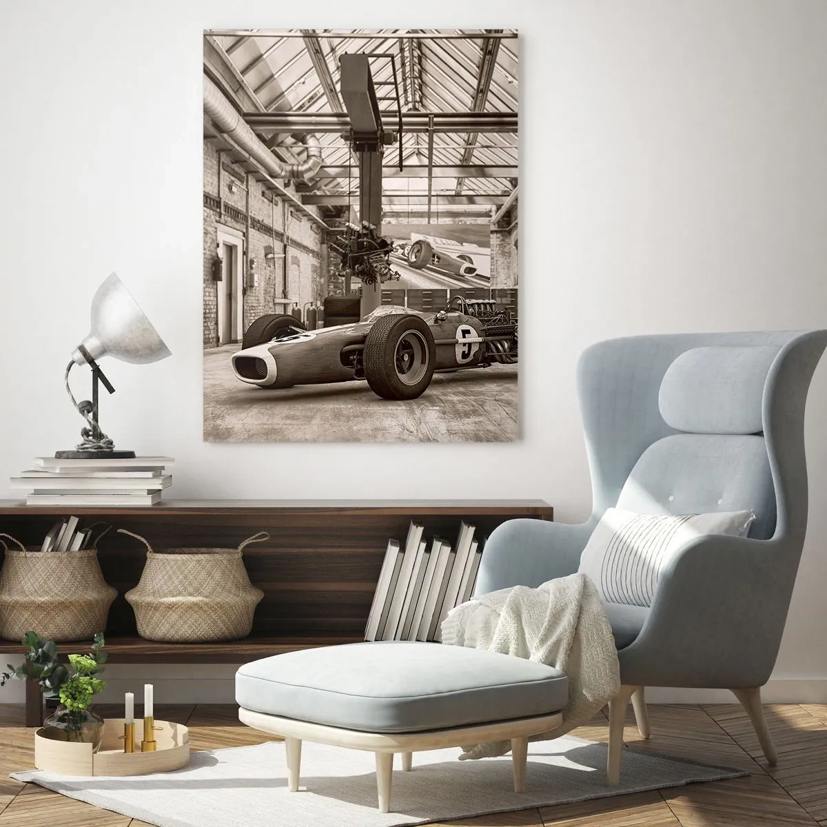 Impression sur verre - Image sur verre - Voiture de course noire et blanche dans un intérieur industriel - 80x120cm - Le repos du guerrier - Décoration murale moderne pour le salon et la chambre ARTTOR