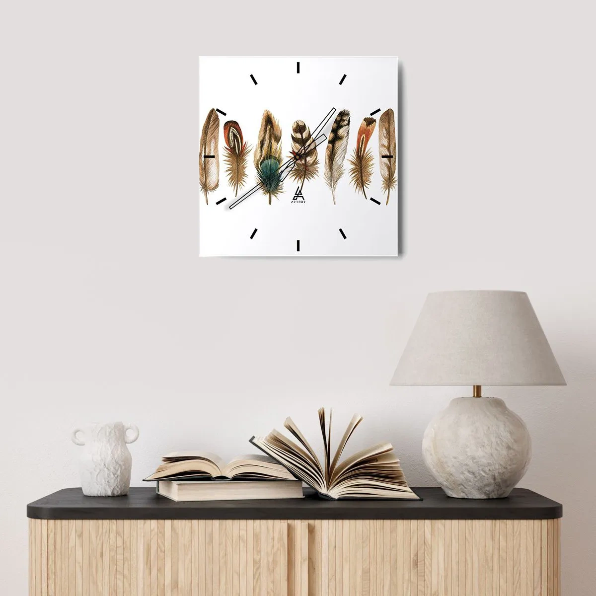 Horloge murale - Pendule murale - Motif décoratif d'une collection de plumes diverses - 30x30cm - Variation à plumes - Décoration murale moderne pour le salon et la chambre ARTTOR