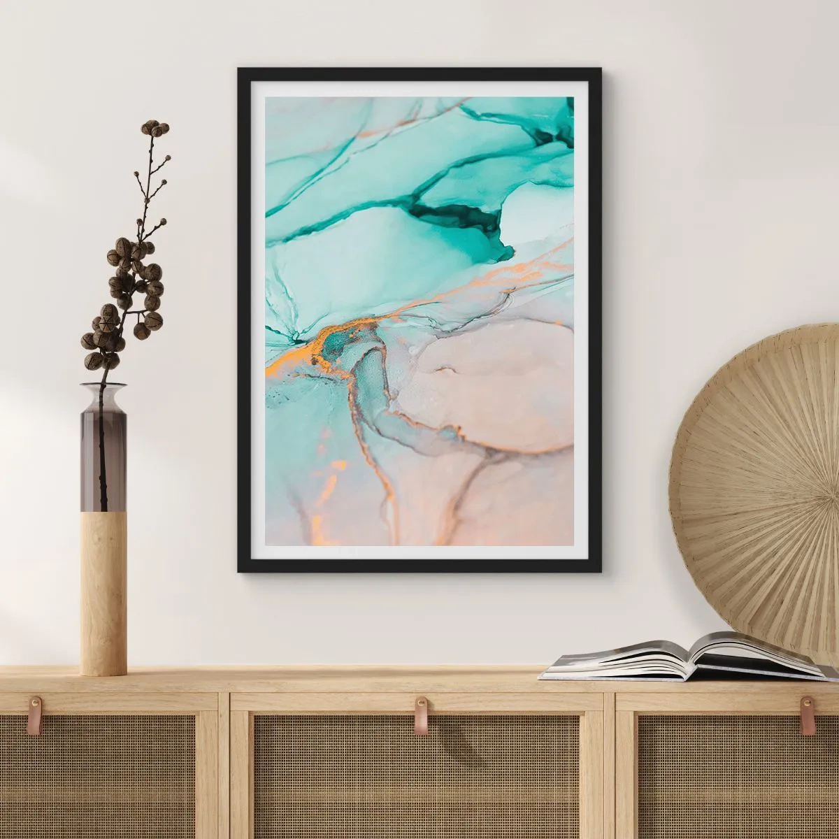 Affiche dans un cadre noir - Poster - Une composition abstraite dans des tons turquoise et or. - 50x70cm - Danse des formes et des couleurs - Décoration murale moderne pour le salon et la chambre ARTTOR